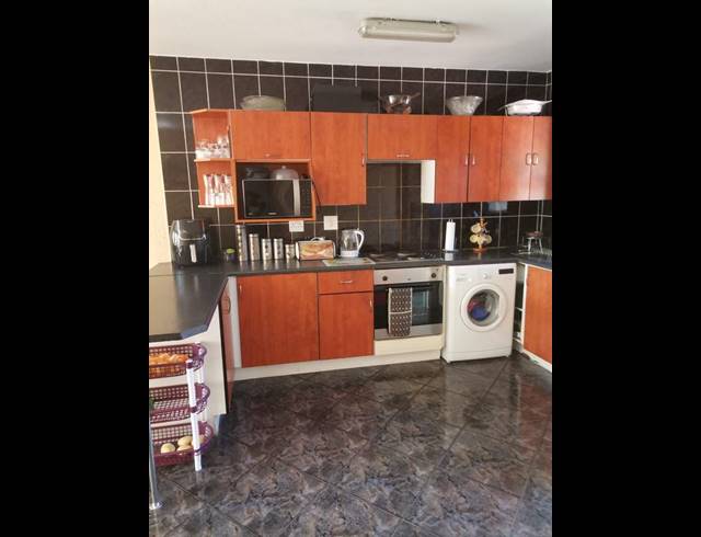 3 BEDROOM TOWNHOUSE FOR SALE IN BRACKENDOWNS